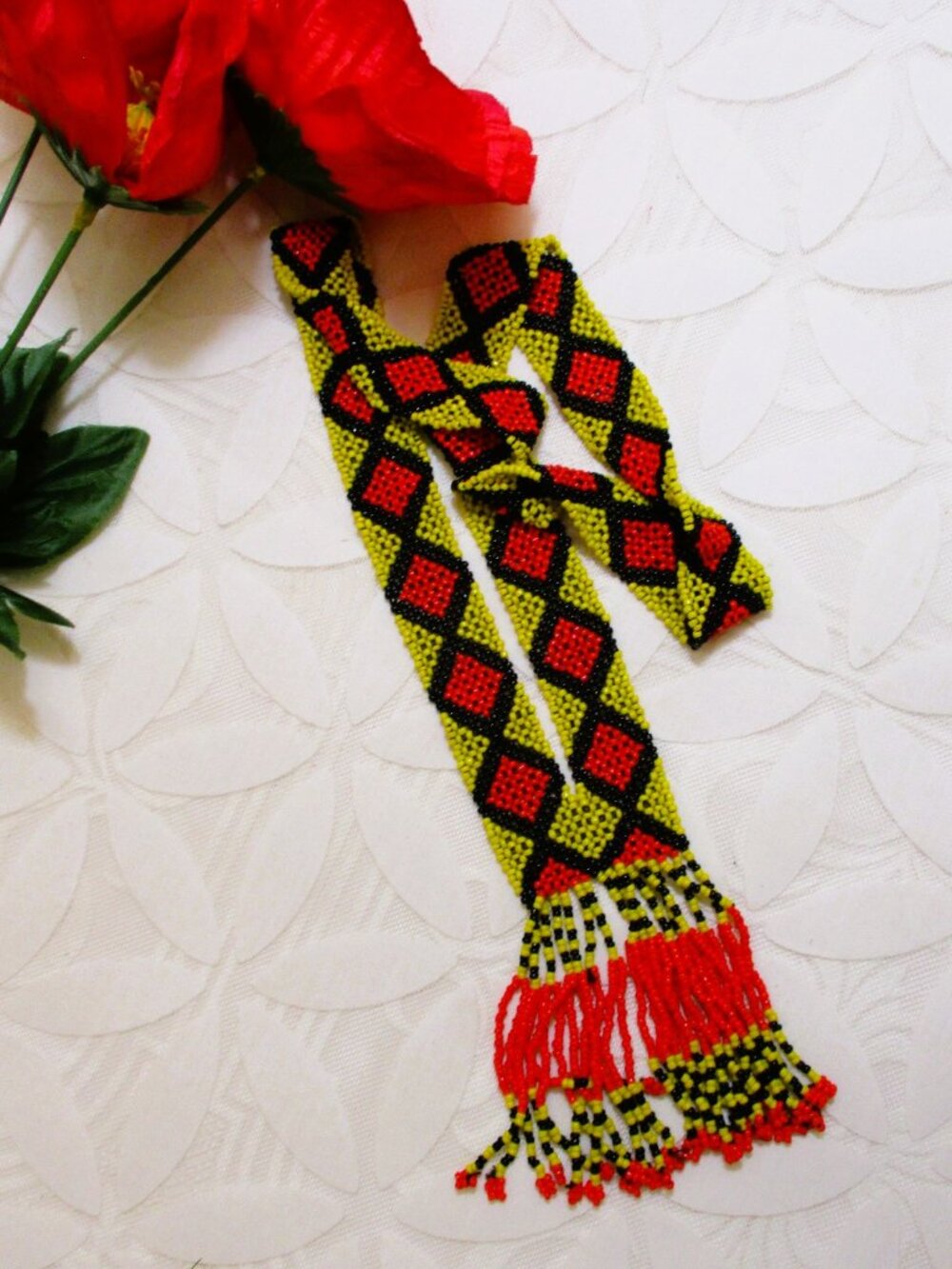 Native American–Inspired Glass Bead Dangle Necklace: VINTAGE Handmade Loom Woven